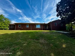 1307 Cogdell Drive, Kinston, NC 28501 — 3-bedroom home, Kinston, NC, photo 6 of 35: IMG_2967