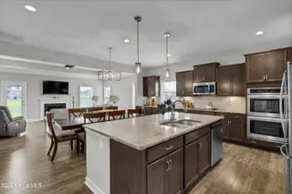 186 Violetear Ridge, Hampstead, NC 28443 — 4-bedroom home in Sparrows Bend, Hampstead, NC, photo 8 of 55