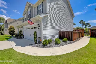 313 Red Cedar Drive, Sneads Ferry, NC 28460 — 4-bedroom home in The Preserve at Tidewater, Sneads Ferry, NC, photo 3 of 62