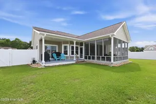 100 Paddle Trail Lane, Swansboro, NC 28584 – photo 10: Screened Patio