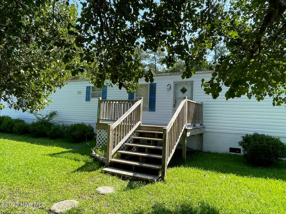 108 Conch Court, Gloucester, NC 28528 – photo 1 of 20: 108 Conch Ct