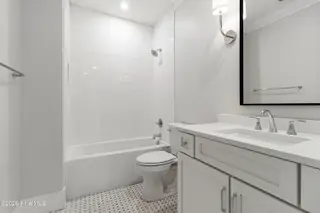 805 Mulberry Street Unit 205, Beaufort, NC 28516 – photo 14: Bathroom