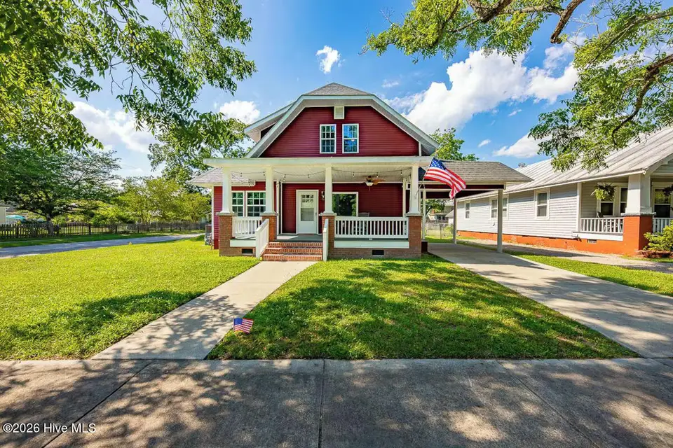 1422 Park Avenue, New Bern, NC 28560 – photo 1 of 65: 1422Park