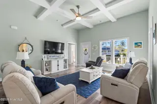 334 NE 54th Street, Oak Island, NC 28465 – photo 8: 8-web-or-mls-CAMMediaLLC.com (35 of 63)