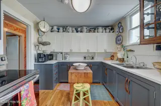 928 General Whiting Boulevard, Kure Beach, NC 28449 — 5-bedroom home, Kure Beach, NC, photo 17 of 72: tempImageYlc1ED