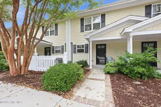 1308 Ann Street 15, Beaufort, NC 28516 – photo 2: 2-web-or-mls-1308 Ann St #15 - 03