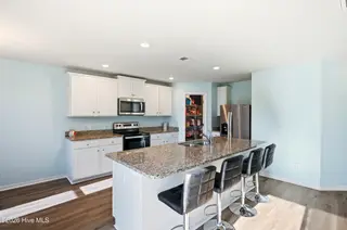 697 Poppleton Drive, Hampstead, NC 28443 – photo 10: 9_697_poppleton_dr_009