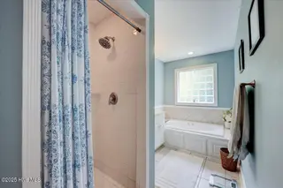 1704 Caracara Drive, New Bern, NC 28560 – photo 18: Primary Bathroom