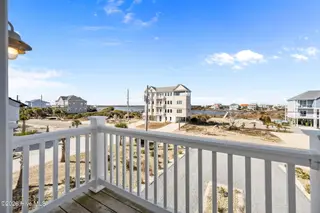 728 New River Inlet Road, North Topsail Beach, NC 28460 – photo 12: 11-web-or-mls-10-print-09
