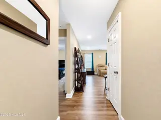 1660 Cedar Point Circle, Elizabeth City, NC 27909 – photo 2: Foyer