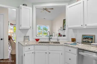 242 Bobbys Drive, Newport, NC 28570 – photo 9: Kitchen