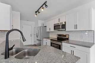 Kensington Vill, Aberdeen – photo 17: 28-web-or-mls-DSC08860