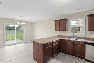112 Pembury Way, Richlands, NC 28574 – photo 10: 10
