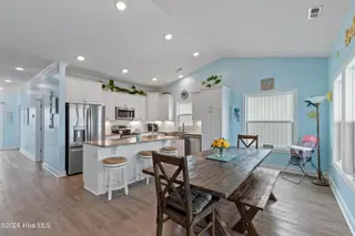 115 Deal Drive, Holden Beach, NC 28462 — 5-bedroom home in Deal, Holden Beach, NC, photo 11 of 70: 115DealDr - 49