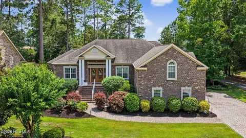 665 Stanton Hall Dr NW, Calabash