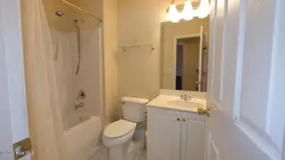 129 Hidden Pond Drive, New Bern, NC 28562 – photo 23: Guest Hall Bath