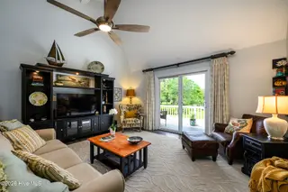 302 Plantation Drive, New Bern, NC 28562 – photo 24: Family Room