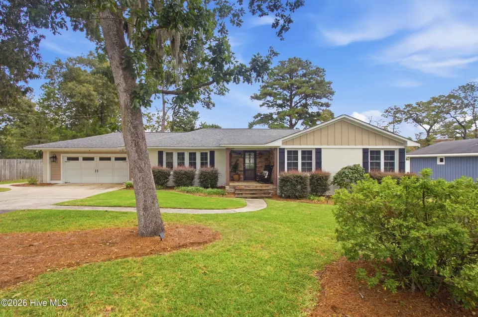 602 W Wilson Creek Drive, Trent Woods, NC 28562 – photo 1 of 54: 602 W Wilson Creek Drive