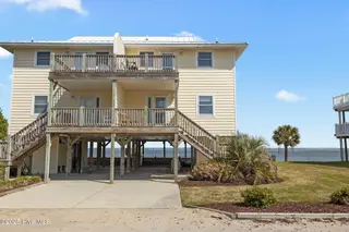 2506 Emerald Drive E, Emerald Isle, NC 28594 – photo 2: Front of Property
