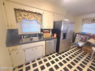 2904 Graham Drive, Kinston, NC 28504 – photo 8: 1000021565