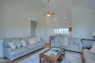 601 New River Inlet Road, North Topsail Beach, NC 28460 – photo 20: 601 New River Inlet Road - Interior - Ed