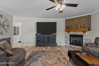 74 S Hummingbird Lane, Rocky Point, NC 28457 — 3-bedroom home in Highsmith Estates, Rocky Point, NC, photo 14 of 38: 41-web-or-mls-BTS03879