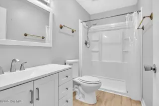 127 NW 19th Street, Oak Island, NC 28465 – photo 14: Full Bath