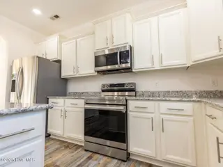 211 Cheswick Drive, Holly Ridge, NC 28445 – photo 20: Kitchen