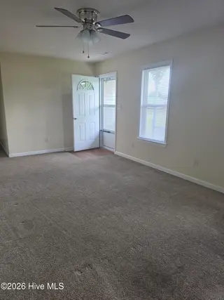 204 Melonie Drive, Elizabeth City, NC 27909 – photo 7: LR2