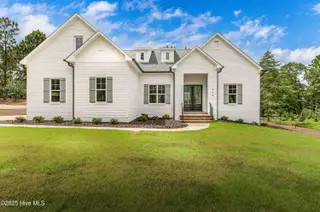 226 Longleaf Drive, West End, NC 27376 – photo 3: 250812226 Longleaf (Ext)-3974