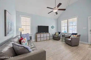 115 E Bogue Boulevard, Atlantic Beach, NC 28512 – photo 15: 17-web-or-mls-IMG_6060