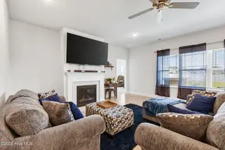 310 Plainfield Drive, Goldsboro, NC 27534 — 4-bedroom home in Spring Forest, Goldsboro, NC, photo 10 of 41: 27-web-or-mls-DSC00171