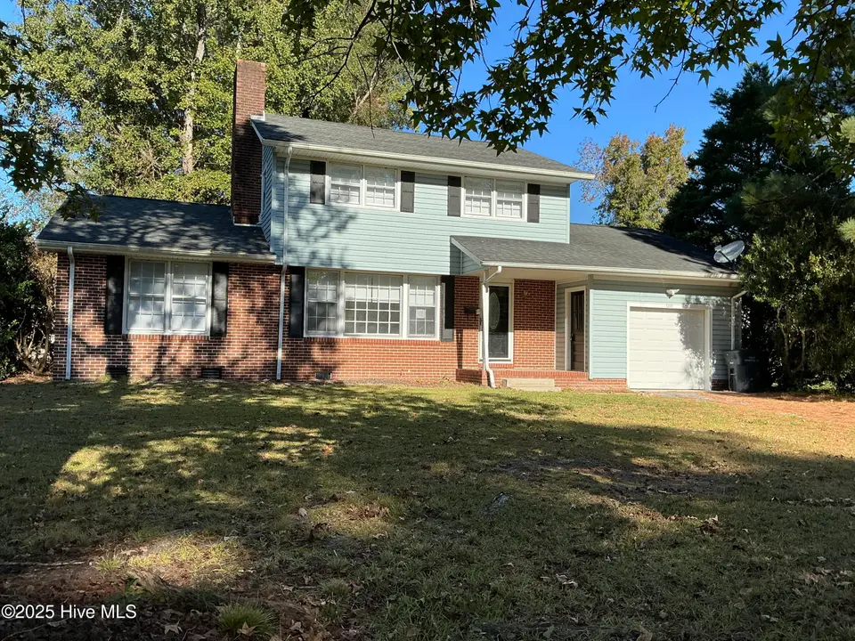 1201 Clifton Road, Jacksonville, NC 28540 – photo 1 of 28: IMG_4006