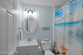 2213 Harbourside Drive, New Bern, NC 28560 – photo 15: Main Bathroom