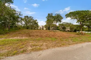 112 Sandpiper Lane, Indian Beach, NC 28512 – photo 4: Vacant lot in Pine Knoll Shores