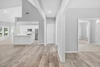 315 Seascape Drive, Sneads Ferry, NC 28460 — 3-bedroom home in North Shore Country Club, Sneads Ferry, NC, photo 19 of 58: seascape-12