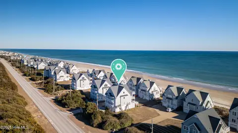 4254 Island Dr, North Topsail Beach