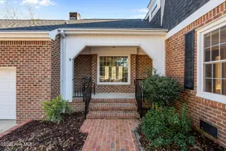 236 Shoreline Drive, New Bern, NC 28562 – photo 8: 6-web-or-mls-DSC_6421