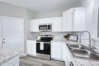 507 New Hanover Trail, Jacksonville, NC 28546 – photo 6: 6