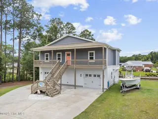 452 Crows Nest Lane, Sneads Ferry, NC 28460 — 3-bedroom home in Weston Lyall, Sneads Ferry, NC, photo 5 of 36: crows-4