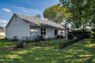 107 Springvale Street, Elizabeth City, NC 27909 – photo 2: 31-web-or-mls-107-springvale-st