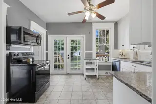 1014 W Main Street, Elizabeth City, NC 27909 – photo 5: Kitchen