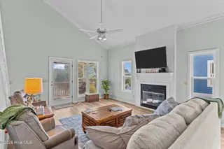 312 E Dolphin Drive, Oak Island, NC 28465 – photo 17: 19-web-or-mls-BTS08154