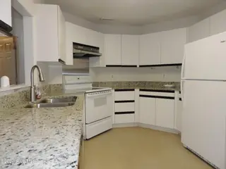 2006 Fairways West Drive, New Bern, NC 28562 – photo 10: DSCN1674
