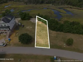 617 Cannonsgate Drive, Newport, NC 28570 – photo 3: Lot lines