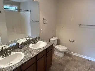 3207 Drew Avenue, New Bern, NC 28562 – photo 11: Primary Bathroom