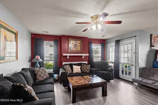 113 W Victoria Court C, Greenville, NC 27834 – photo 5: 4-web-or-mls-_DSC3207
