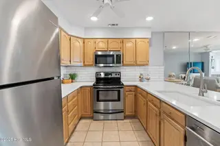 1916 Inlet Village Circle SW Unit 3a, Ocean Isle Beach, NC 28469 — 2-bedroom condo in Inlet Wacche, Ocean Isle Beach, NC, photo 5 of 38: Kitchen