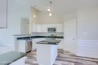 715 Jasmine Lane, Jacksonville, NC 28546 – photo 3: 715 Jasmine Ln - Interiors - Edited