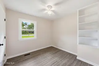 1040 Broad Creek Road, New Bern, NC 28560 – photo 21: 24-web-or-mls-0C0A7771